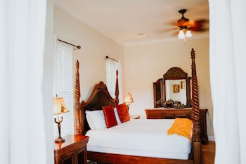 Shangri-La Bed & Breakfast