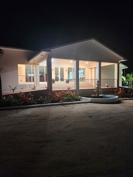 Harbor Breeze Villas