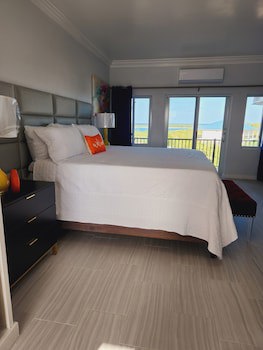 Harbor Breeze Villas