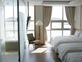Benikea Hotel Yeosu