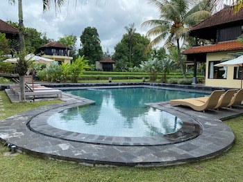 Atres Villa