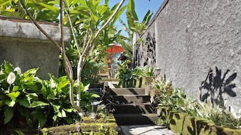 Atres Villa