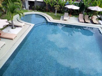 Atres Villa