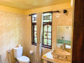 Atres Villa