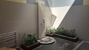 Atres Villa