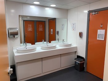 Galway City Hostel & Bar