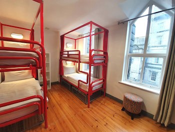 Galway City Hostel & Bar