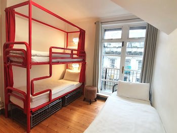 Galway City Hostel & Bar