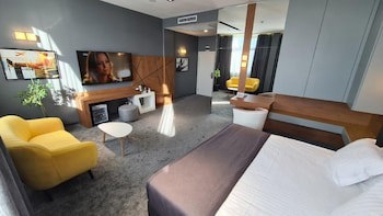 Aqua Hotel