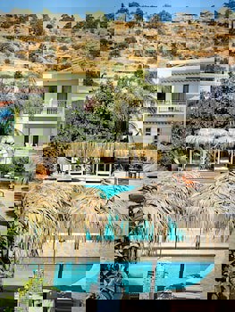 Antonis G. Hotel Apartments