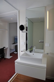 1866 Court & Suites