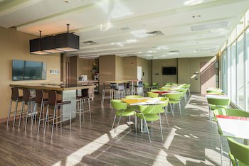 Hampton By Hilton Yopal