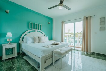 Green Coast Hotel