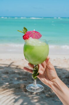 Green Coast Hotel