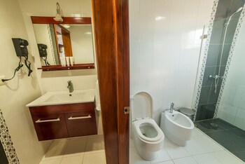 Green Coast Hotel