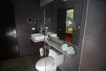 Aranjuez Hotel & Suites