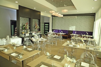 Aranjuez Hotel & Suites