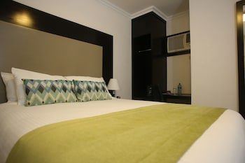 Aranjuez Hotel & Suites