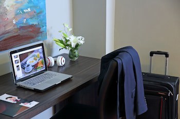 Aranjuez Hotel & Suites
