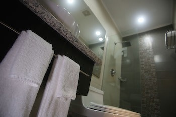 Aranjuez Hotel & Suites