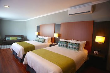 Aranjuez Hotel & Suites