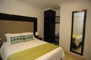 Aranjuez Hotel & Suites