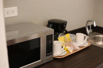 Aranjuez Hotel & Suites