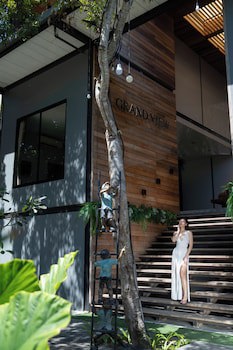 Samed Grandview Resort