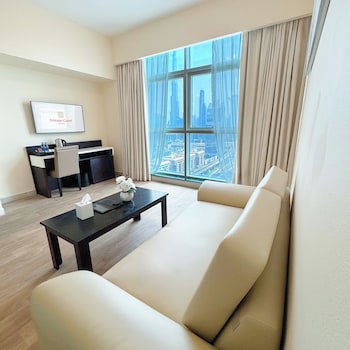 Emirates Grand Hotel