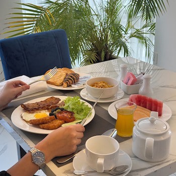 Emirates Grand Hotel