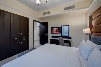 Emirates Grand Hotel