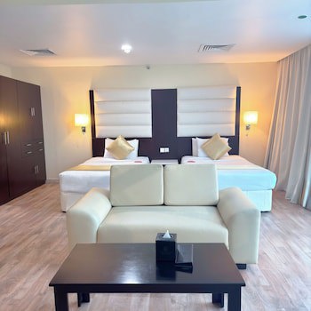 Emirates Grand Hotel