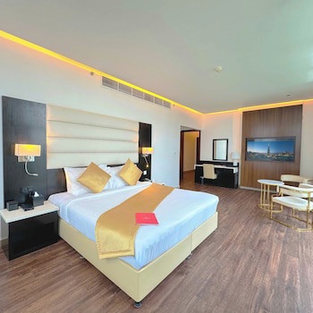 Emirates Grand Hotel