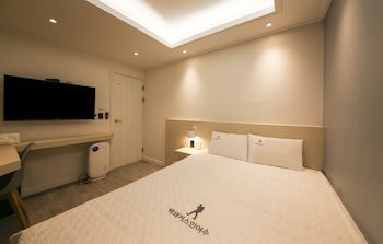 Backpackers In Yeosu - Hostel