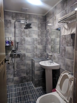 Backpackers In Yeosu - Hostel