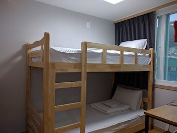 Backpackers In Yeosu - Hostel