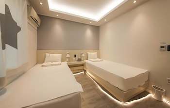 Backpackers In Yeosu - Hostel