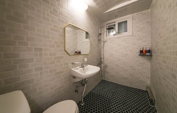 Backpackers In Yeosu - Hostel