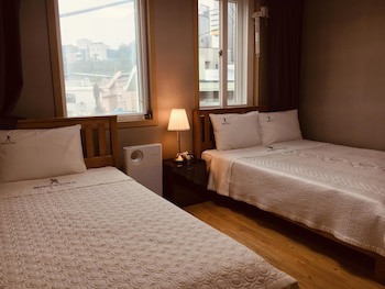 Backpackers In Yeosu - Hostel