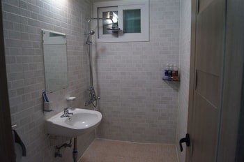 Backpackers In Yeosu - Hostel