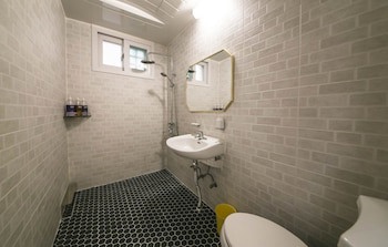 Backpackers In Yeosu - Hostel