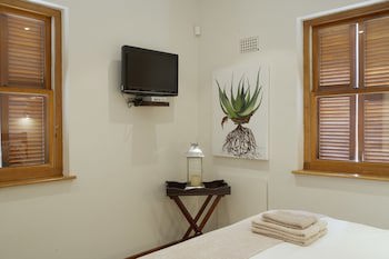 Yellow Aloe Guesthouse