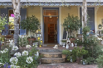 Yellow Aloe Guesthouse