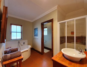 Berluda Farmhouse & Cottages