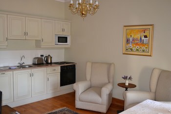 Berluda Farmhouse & Cottages