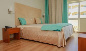 Baia Beach Hotel (Ex. Baia De Montegordo)