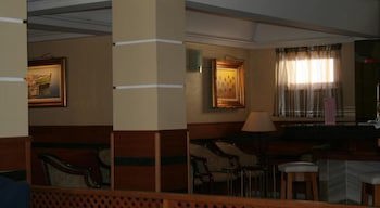 Baia Beach Hotel (Ex. Baia De Montegordo)