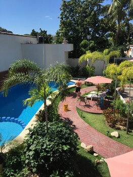 Hotel Y Suites Los Encantos