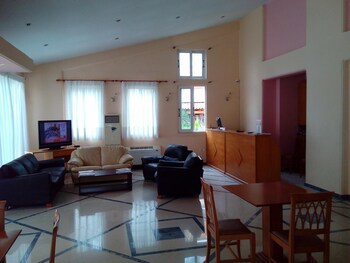 Cybele Guest Accommodation galeri fotoğrafı
