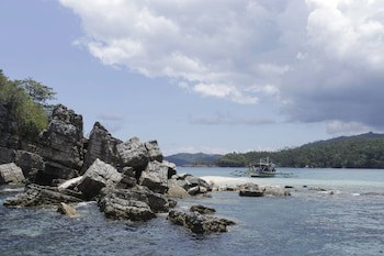 Vitton Beach Resort